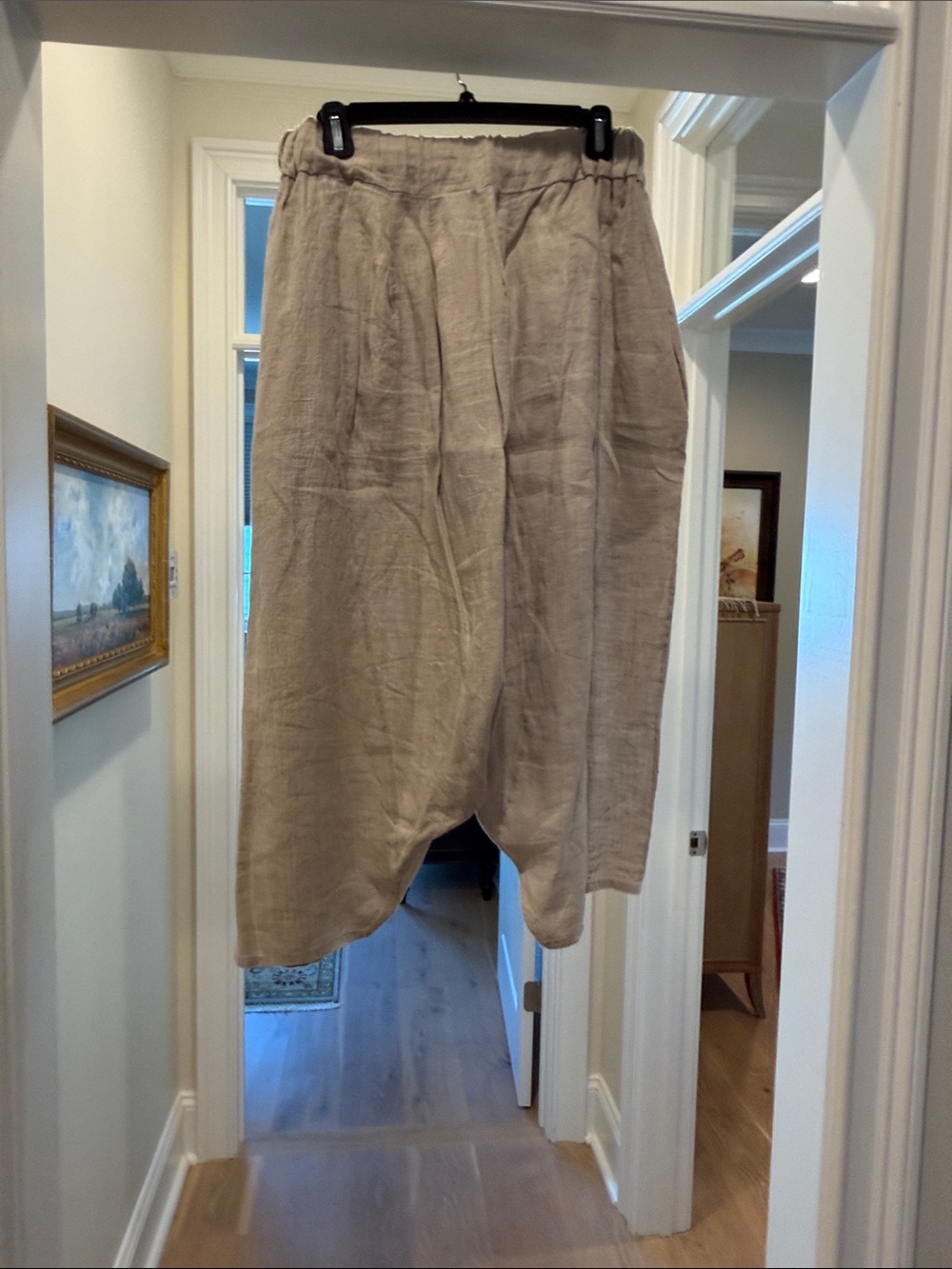 Artists and Revolutionaries stop crotch Elastic-Waist Linen Pants in Light Beige - Picture 6 of 8